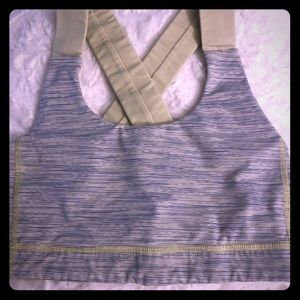Lululemon sports bra
